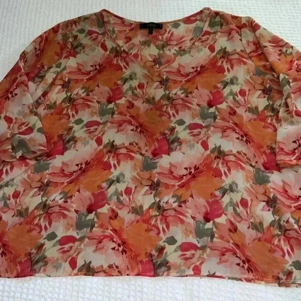 Status Floral Women’s Blouse A10